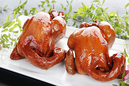 老北京果木烤鸭加盟小吃让消费者四季赚不停